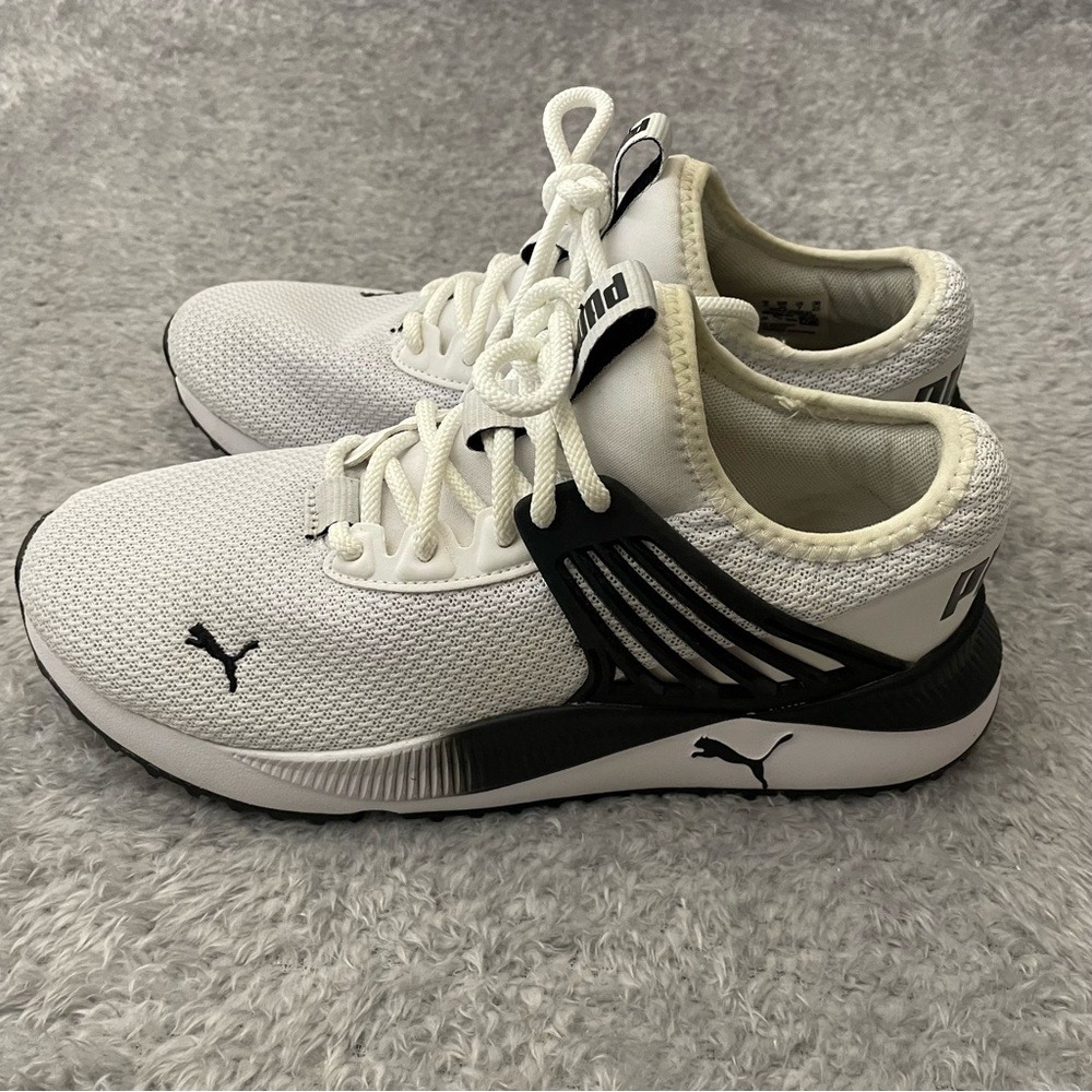 Puma Pacer Future Sneakers Mens Size 7 White Black Running Shoes Knit 380598-03